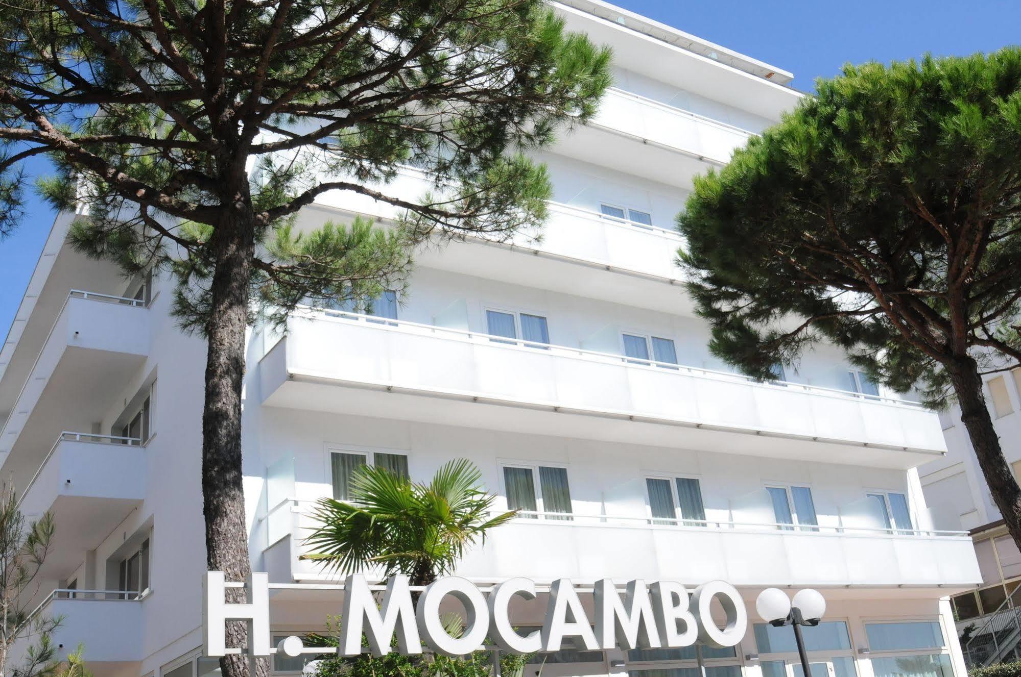 Hotel Mocambo ميلانو ماريتيما المظهر الخارجي الصورة